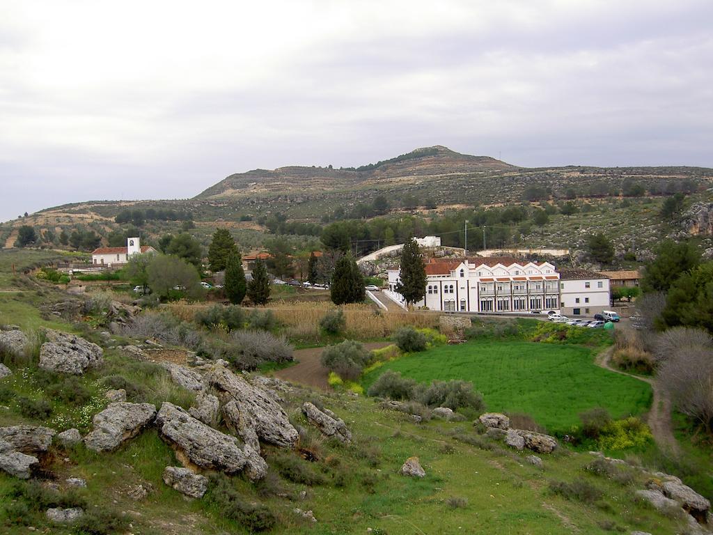 Balneario De Alicun De Las Torres Villanueva de las Torres Bagian luar foto