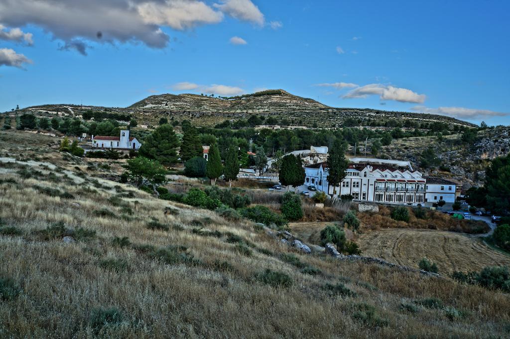 Balneario De Alicun De Las Torres Villanueva de las Torres Bagian luar foto