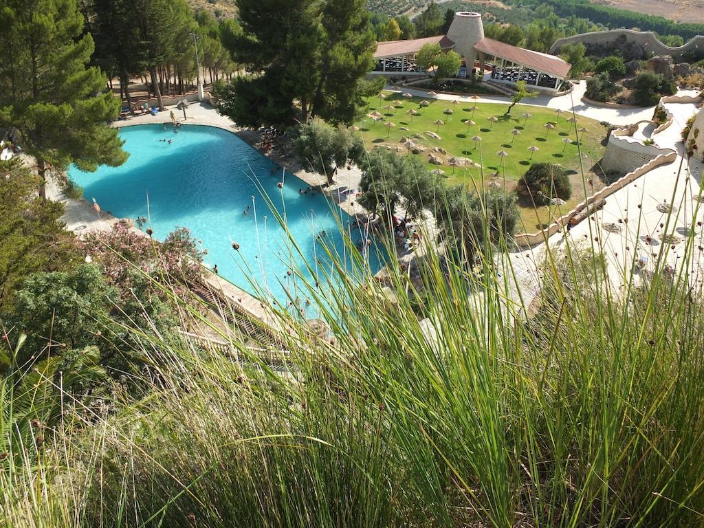 Balneario De Alicun De Las Torres Villanueva de las Torres Bagian luar foto