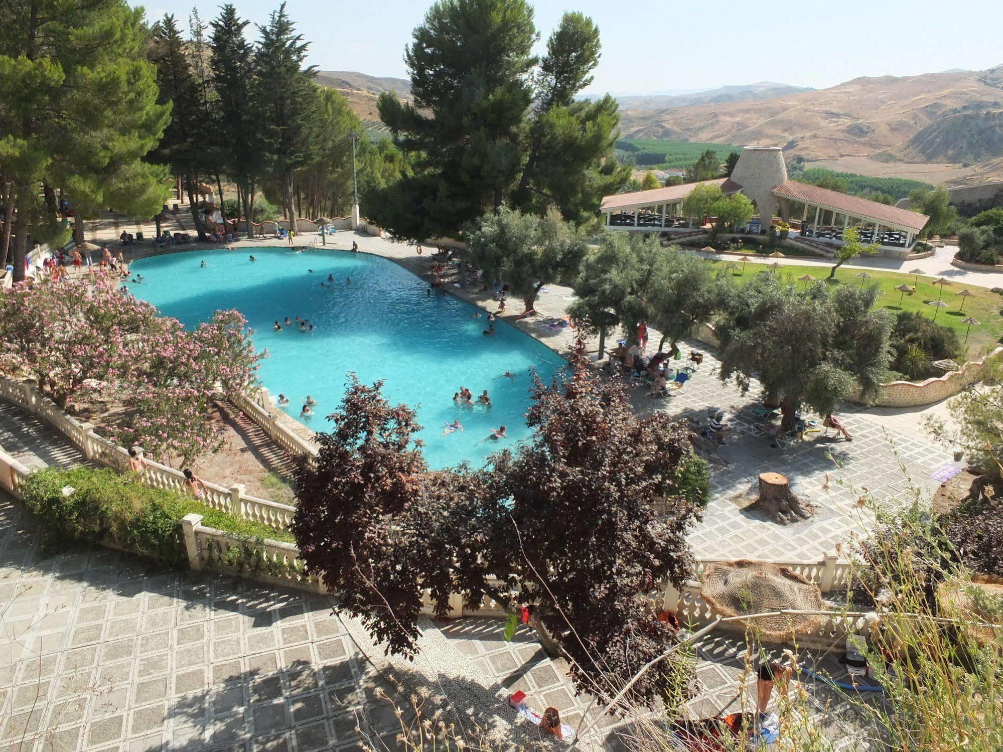 Balneario De Alicun De Las Torres Villanueva de las Torres Bagian luar foto